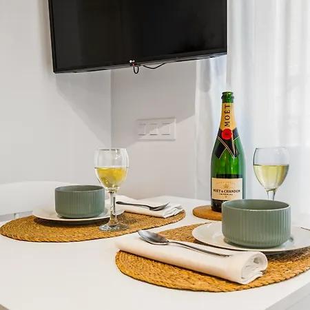 Apartament Almirall 11 *