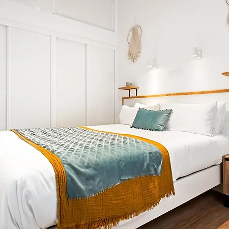 Apartment Almirall 11 *